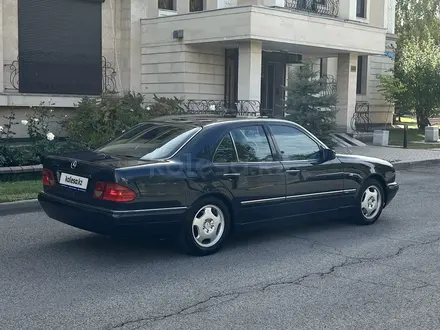 Mercedes-Benz E 320 1998 года за 3 700 000 тг. в Алматы – фото 6