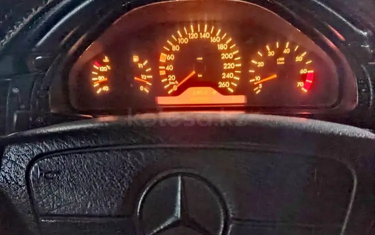 Mercedes-Benz E 280 1997 годаүшін3 000 000 тг. в Актау