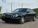 Mercedes-Benz E 200 1999 года за 2 600 000 тг. в Шымкент – фото 2