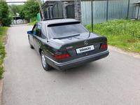 Mercedes-Benz E 230 1992 года за 1 800 000 тг. в Алматы