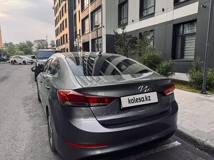 Hyundai Elantra 2017 года за 5 800 000 тг. в Астана – фото 3