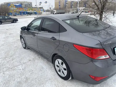 Hyundai Accent 2015 года за 5 300 000 тг. в Караганда – фото 2