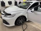 Toyota Camry 2021 годаfor17 500 000 тг. в Астана – фото 3