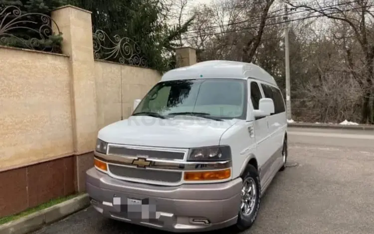 Chevrolet Express 2012 года за 35 000 000 тг. в Астана