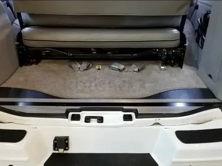 Chevrolet Express 2012 года за 35 000 000 тг. в Астана – фото 10