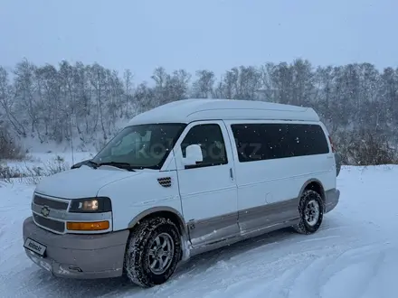 Chevrolet Express 2012 года за 35 000 000 тг. в Астана – фото 2