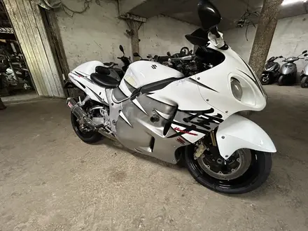 Suzuki  GSX 1300 R Hayabusa 2005 года за 3 700 000 тг. в Алматы