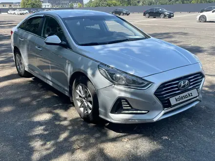 Hyundai Sonata 2019 года за 6 217 000 тг. в Алматы – фото 6