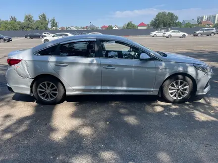 Hyundai Sonata 2019 года за 6 217 000 тг. в Алматы – фото 7
