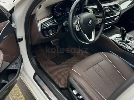 BMW 520 2023 года за 21 500 000 тг. в Алматы – фото 6