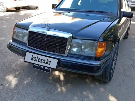 Mercedes-Benz E 220 1993 года за 1 500 000 тг. в Казыгурт