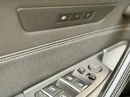 BMW 540 2019 года за 20 700 000 тг. в Алматы – фото 17