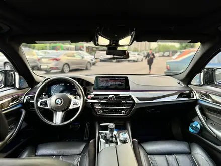 BMW 540 2019 года за 20 700 000 тг. в Алматы – фото 18