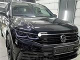 Volkswagen Tiguan 2021 года за 18 000 000 тг. в Атырау – фото 2