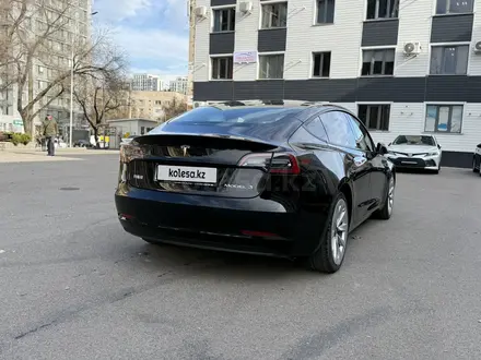 Tesla Model 3 2022 года за 16 000 000 тг. в Алматы – фото 3