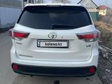 Toyota Highlander 2015 года за 16 500 000 тг. в Алматы – фото 4