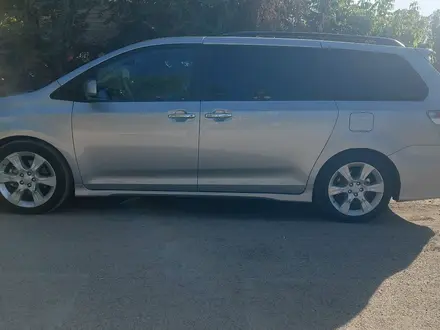 Toyota Sienna 2013 года за 7 900 000 тг. в Кордай – фото 16