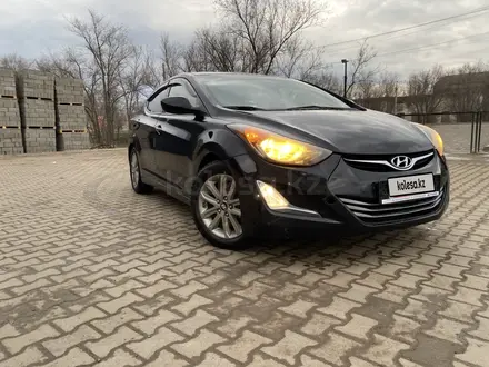 Hyundai Elantra 2014 года за 3 500 000 тг. в Уральск – фото 3