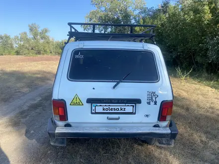 ВАЗ (Lada) Lada 2121 2000 года за 900 000 тг. в Уральск – фото 3