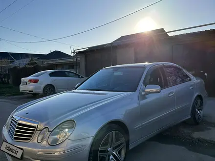 Mercedes-Benz E 550 2008 года за 4 900 000 тг. в Шымкент