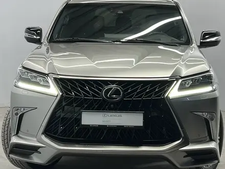 Lexus LX 570 2019 года за 43 800 000 тг. в Алматы – фото 2