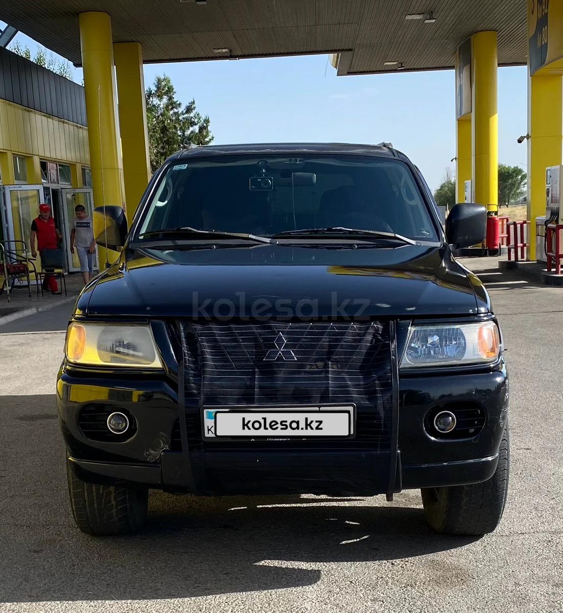 Mitsubishi Montero Sport 2000 г.