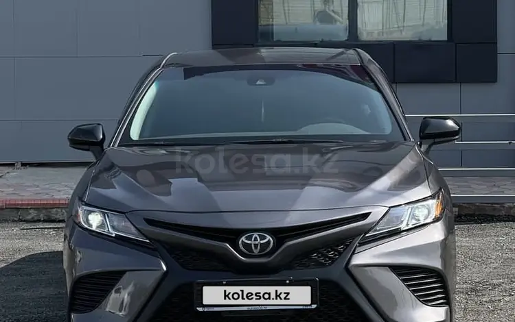 Toyota Camry 2020 года за 13 200 000 тг. в Шымкент