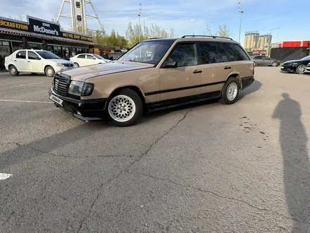 Mercedes-Benz E 230 1988 годаүшін1 400 000 тг. в Астана – фото 2