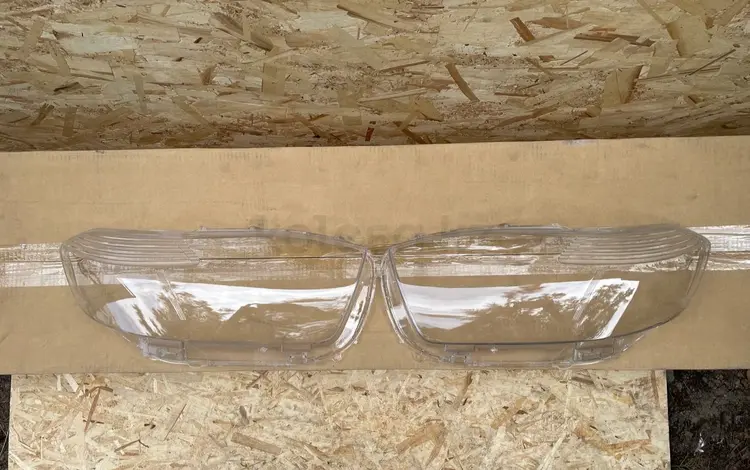 Стекло фары на Хайландер 07-10 за 15 000 тг. в Алматы
