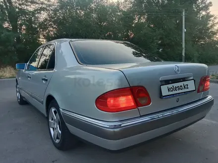 Mercedes-Benz E 280 1996 года за 3 650 000 тг. в Алматы – фото 5