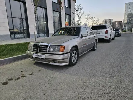 Mercedes-Benz E 400 1991 года за 2 500 000 тг. в Астана – фото 5