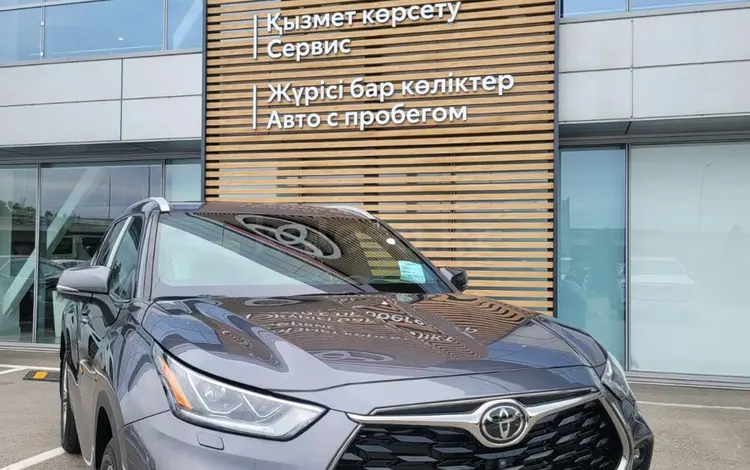 Toyota Highlander 2022 года за 35 171 500 тг. в Алматы