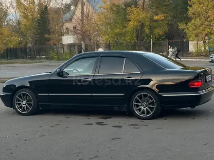 Mercedes-Benz E 320 2000 года за 4 100 000 тг. в Астана – фото 8