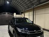 Toyota Highlander 2018 года за 19 500 000 тг. в Шымкент