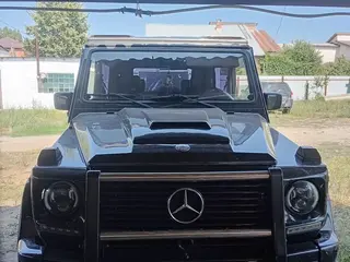 Mercedes-Benz G 320