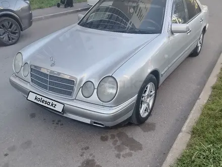 Mercedes-Benz E 230 1999 года за 3 200 000 тг. в Астана – фото 15