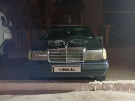 Mercedes-Benz E 200 1990 года за 700 000 тг. в Кызылорда – фото 4