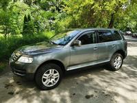 Volkswagen Touareg 2005 годаүшін3 900 000 тг. в Алматы