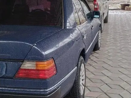 Mercedes-Benz E 230 1991 года за 1 500 000 тг. в Алматы – фото 11