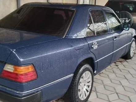 Mercedes-Benz E 230 1991 года за 1 500 000 тг. в Алматы – фото 8
