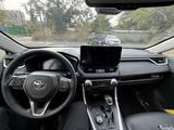Toyota RAV4 2025 года за 22 500 000 тг. в Алматы – фото 4
