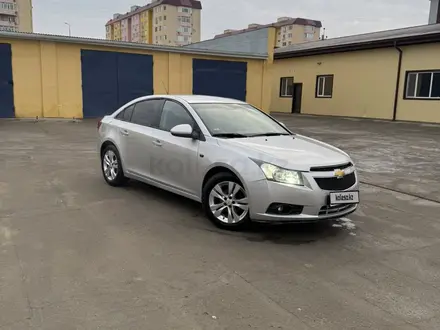 Chevrolet Cruze 2012 года за 4 400 000 тг. в Атырау – фото 3