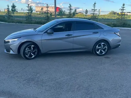 Hyundai Elantra 2023 года за 11 000 000 тг. в Уральск – фото 4