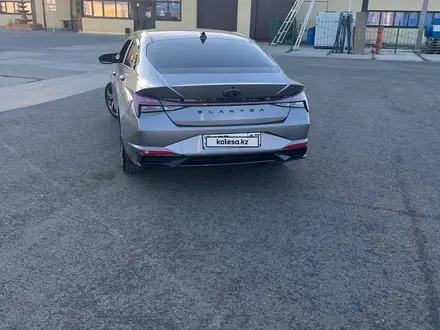 Hyundai Elantra 2023 года за 11 000 000 тг. в Уральск – фото 5