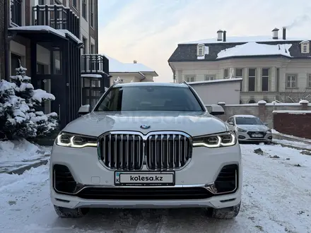 BMW X7 2021 года за 36 000 000 тг. в Алматы – фото 3