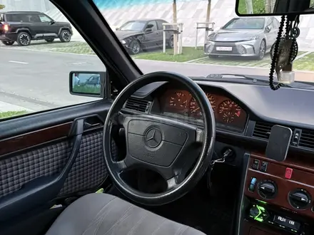 Mercedes-Benz E 220 1995 года за 1 900 000 тг. в Алматы – фото 10