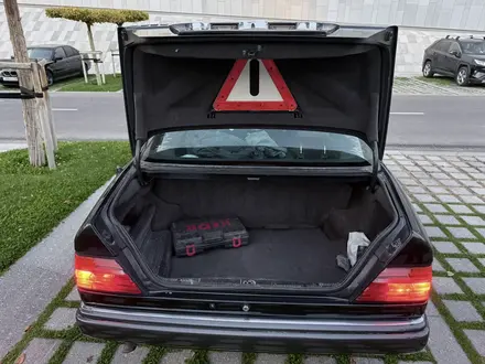 Mercedes-Benz E 220 1995 года за 1 900 000 тг. в Алматы – фото 15