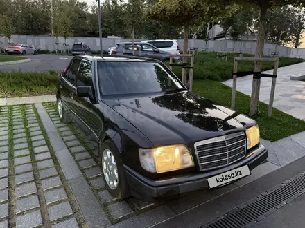 Mercedes-Benz E 220 1995 года за 1 900 000 тг. в Алматы – фото 17