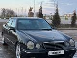 Mercedes-Benz E 280 1999 года за 4 500 000 тг. в Мерке – фото 2