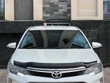 Toyota Camry 2017 года за 13 000 000 тг. в Шымкент